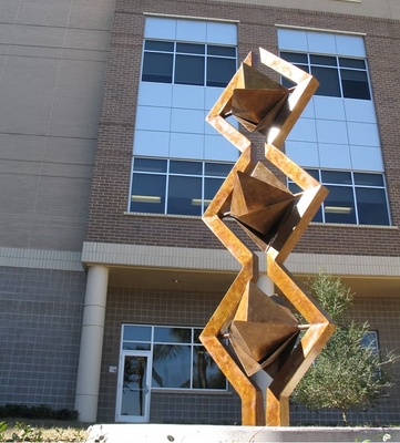 Хорошая цена. Ржавый декоративный сад Водостой Кортен Стальная скульптура онлайн