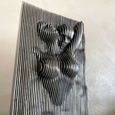 Хорошая цена. Производитель дизайна скульптуры Современная настенная декоративная стальная скульптура Металлическая статуя Художественное произведение онлайн