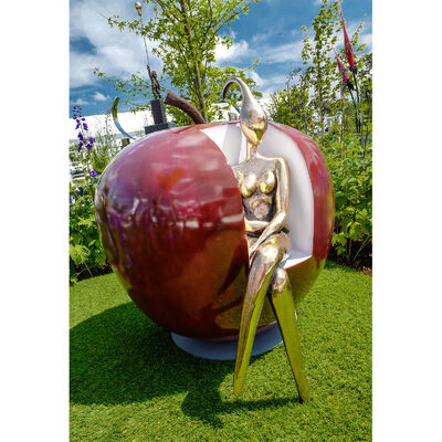 Хорошая цена. “Contemplation” – Bronze Figure on Powder-Coated Apple Chair онлайн