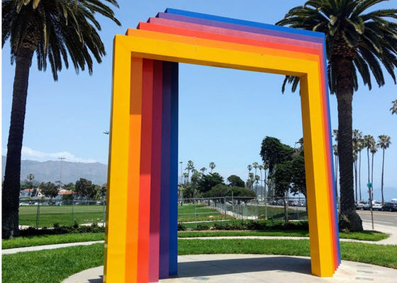 Хорошая цена. Покрашенная таможней скульптура металла, современная скульптура ворот для ландшафта сада онлайн