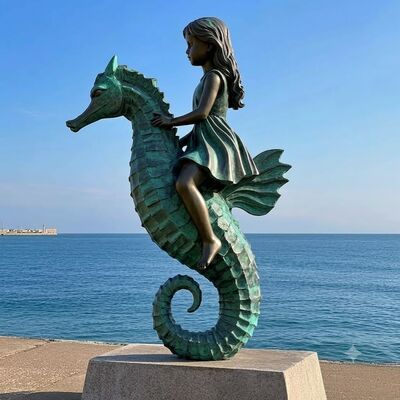 Хорошая цена. Бронзовая статуя девушки в натуральную величину верхом на морском коньке Онлайн