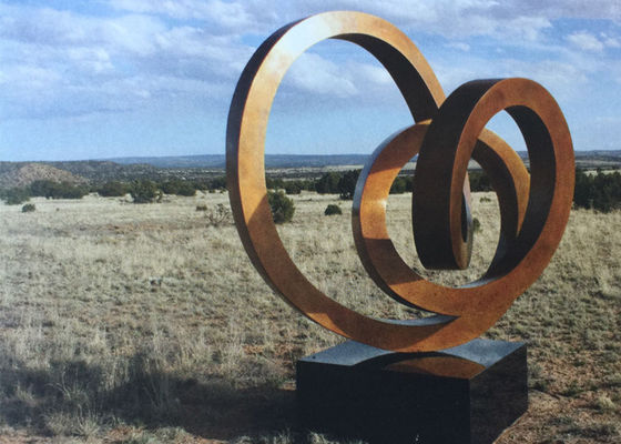 Хорошая цена. Скульптура Corten современного конспекта стальная с основанием гранита онлайн