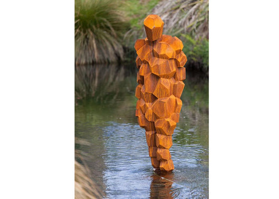 Хорошая цена. скульптура человека Corten высоты 200cm в натуральную величину стальная онлайн